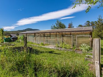 Se vende Complejo Hotelero en Pucon