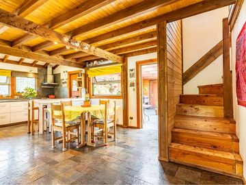 Se vende Complejo Hotelero en Pucon