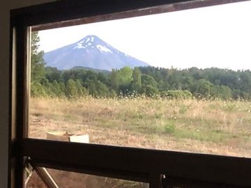 Venta Casa Nueva con Vista al Lago, Pucón.
