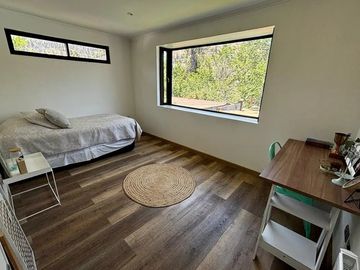Casa en Venta: Lujo y Naturaleza en Lo Barnechea