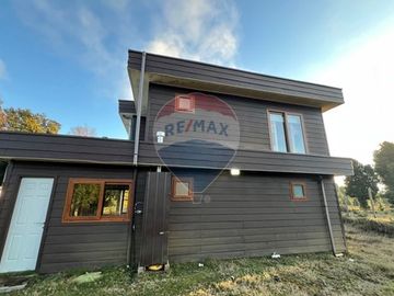 EN VENTA CASA EN TERRENO EN PUCÓN