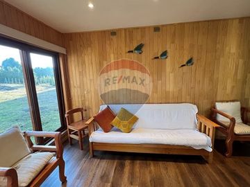EN VENTA CASA EN TERRENO EN PUCÓN