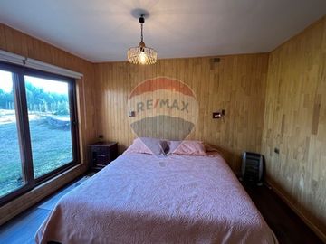 EN VENTA CASA EN TERRENO EN PUCÓN