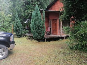 Se vende Orilla de Rio Liucura.