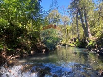 Venta de hermoso Campo rodeado por dos Esteros