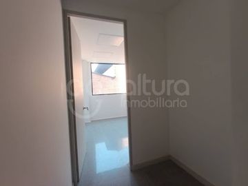 ARRIENDO de OFICINAS en MedellÃ­n