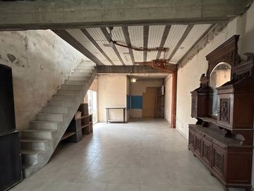 Venta | Casa quinta c/pileta + Local Eventos o Taller | Luján Centro | Sale a 2 calles | gran lote B° semi cerrado