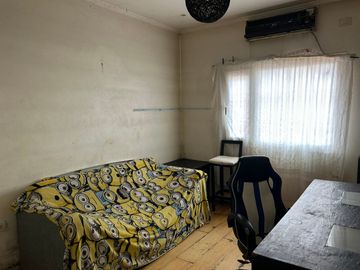 Venta | Casa quinta c/pileta + Local Eventos o Taller | Luján Centro | Sale a 2 calles | gran lote B° semi cerrado