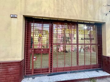 Excelente local en esquina
