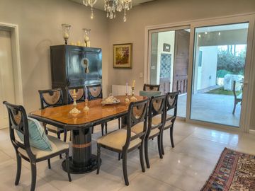 EXCLUSIVA PROPIEDAD DE EXQUISITO NIVEL EN LA VACHERIE COUNTRY GOLF CON TOUR VIRTUAL