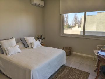 EXCLUSIVA PROPIEDAD DE EXQUISITO NIVEL EN LA VACHERIE COUNTRY GOLF CON TOUR VIRTUAL