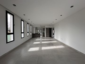 Casa 5 ambientes a estrenar en  Barrancas de Iraola, Hudson, Berazategui