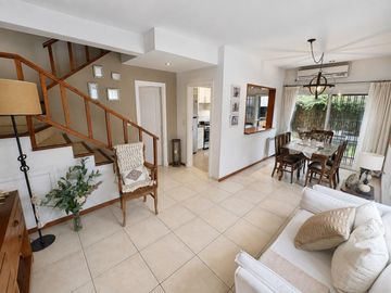 Casa en San Fernando sobre Belgrano al 2300