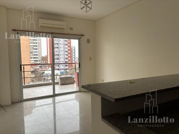 Departamento 2 ambientes en alquiler en Lanús Este