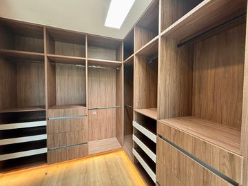 Hermosa casa en Venta en Altozano