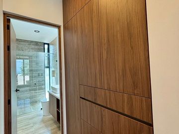 Hermosa casa en Venta en Altozano
