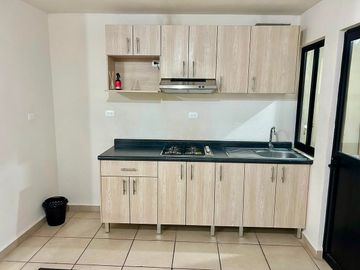 Departamento SEMI-AMUEBLADO en renta en Misión Montejo, Querétaro