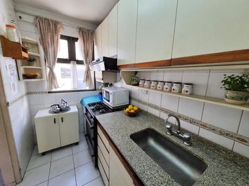 Venta departamento 3 amb. luminoso San Cristobal
