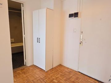 Av. Rivadavia al 3900 departamento 2 ambientes en Almagro