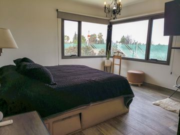 EXCELENTE CASA EN EL EXCLUSIVO BARRIO PORTAL DE VISTALBA