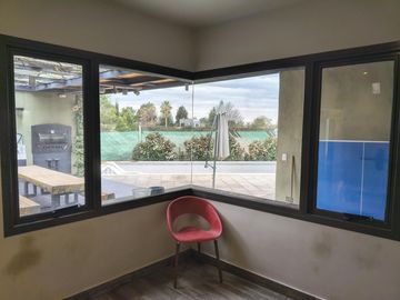 EXCELENTE CASA EN EL EXCLUSIVO BARRIO PORTAL DE VISTALBA