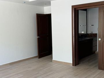 CASA EN VENTA CONTRY LA SILLA