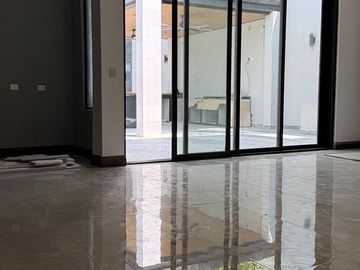 CASA EN VENTA CONTRY LA SILLA