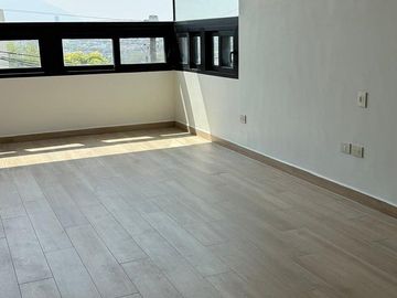 CASA EN VENTA CONTRY LA SILLA