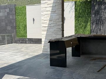 CASA EN VENTA CONTRY LA SILLA