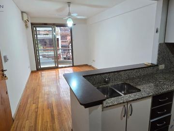 Condarco 3100 departamento 2 ambientes con balcón, parrilla y cochera en Villa del Parque