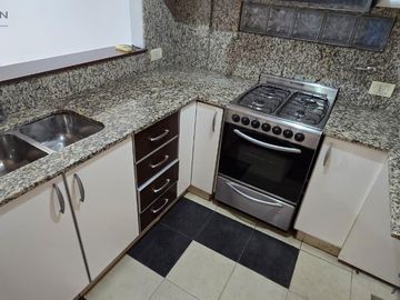 Condarco 3100 departamento 2 ambientes con balcón, parrilla y cochera en Villa del Parque