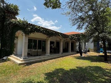 Casa en venta en Carretera Nacional/Hacienda las Misiones