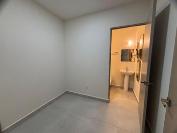 DEPARTAMENTO EN RENTA EN TORRE WEST VALLE PONIENTE