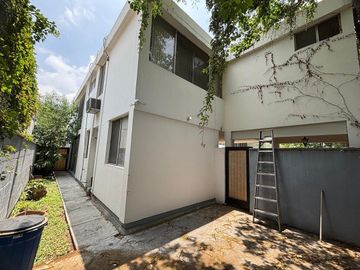 CASA EN VENTA EN JARDINES DEL VALLE SAN PEDRO GARZA GARCIA