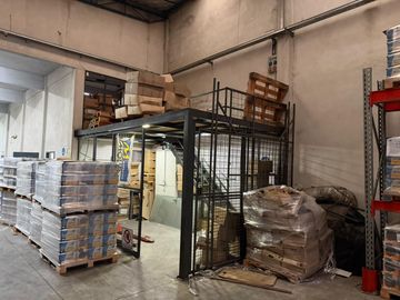 Depósito 320m2,Pompeya Oficinas