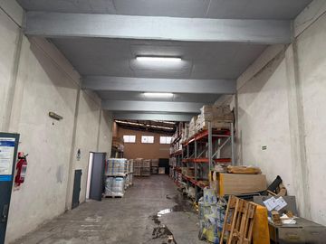 Depósito 320m2,Pompeya Oficinas