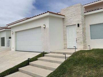 Casa En Venta NUEVA en Ensenada Bajamar Golf Resort
