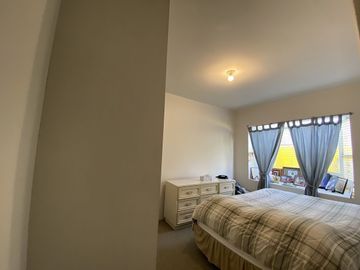 CASA EN VENTA -ZONA DORADA