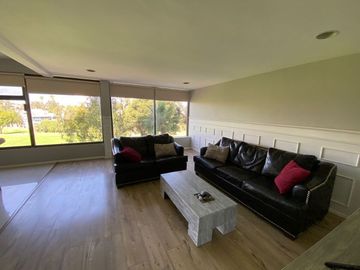 Renta departamento AMPLIO en Hipódromo con vista