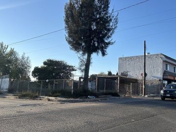 RENTA Terreno Plano en Esquina  - Francisco Villa Tijuana