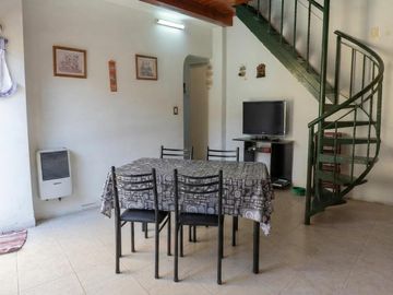 Casa Las lomitas, lote amplio, Lomas de Zamora, multifamiliar 2 viviendas MB estado