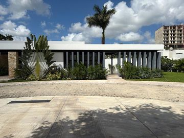 Casa (32) en Venta en Privada Moravia, Temozón Norte