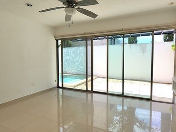 Renta casa En Montes de Amé 3 Recamaras con piscina