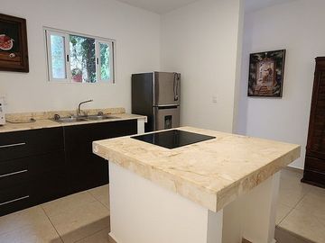 Renta Townhouse amueblado 2 Recamaras sodzil norte