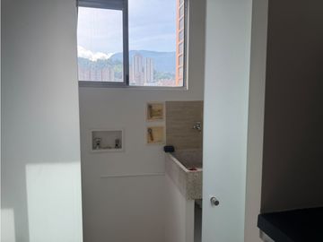 EN ARRIENDO APARTAMENTO EN EL POBLADO MEDELLN COLOMBIA