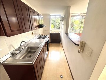 ARRIENDO APARTAESTUDIO EN POBLADO - PATIO BONITO