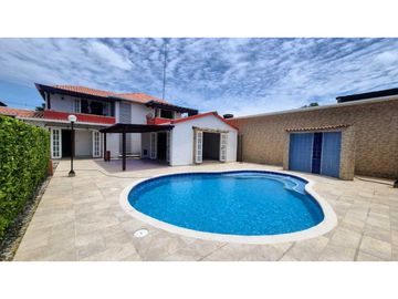 CASA CAMPESTRE APIAY ARRIENDO /VENDO