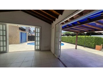 CASA CAMPESTRE APIAY ARRIENDO /VENDO