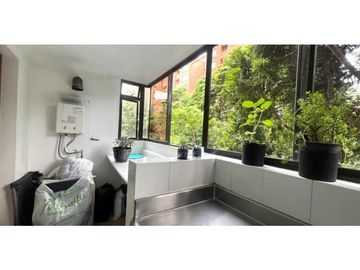 VENTA DE APARTAMENTO DUPLEX EN EL POBLADO POR LA CLINICA MEDELLN