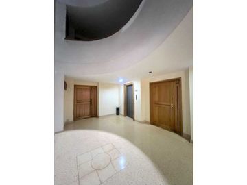 VENTA DE APARTAMENTO DUPLEX EN EL POBLADO POR LA CLINICA MEDELLN